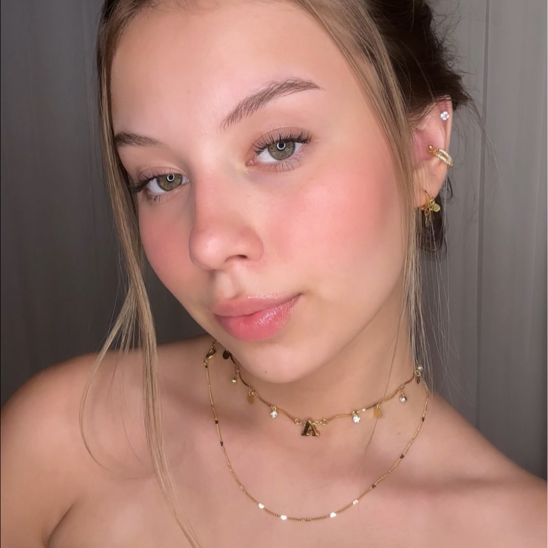 Choker Curves Letters Personalizado Folheada a Ouro 18k