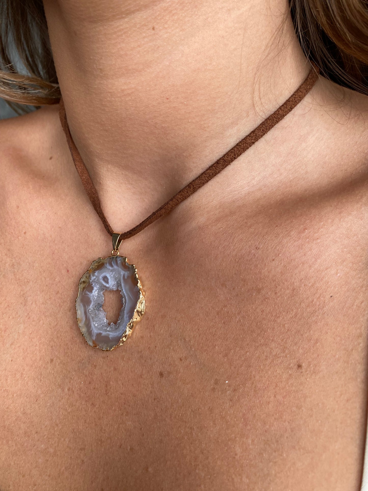 Gargantilha Camurça Ágata Natural